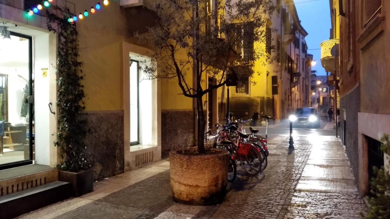 Marconi Rooms Loggia Delle Erbe Verona Ngoại thất bức ảnh